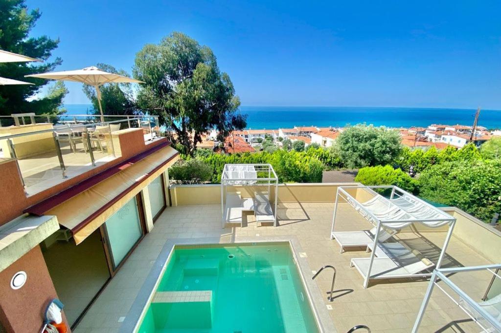 Greek Pride Cronwell Rahoni Hotel (Adults Only) Néa Skióni Eksteriør bilde